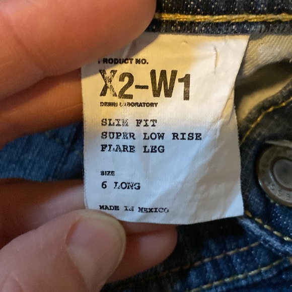 Express slim fit super low rise flare leg jeans size 6 long - Picture 4 of 7